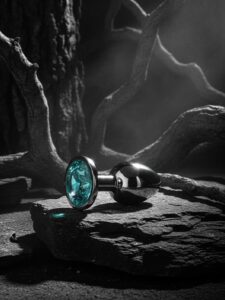 BQS - Buttplug i metall med Krystall - Lys Blå - Small - Bilde 2