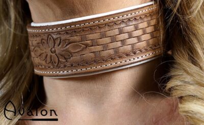 Avalon - JOURNEY - Collar med Nydelig Mønster - Brunt og Hvitt