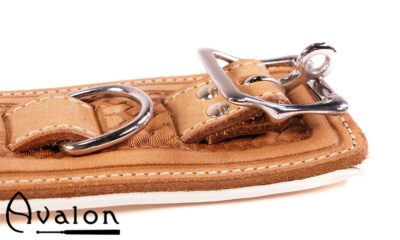 Avalon - LUST - Collar og Cuffs, 5 deler, Brunt og Hvitt