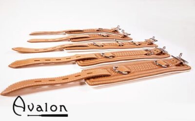 Avalon - LUST - Collar og Cuffs, 5 deler, Brunt og Hvitt
